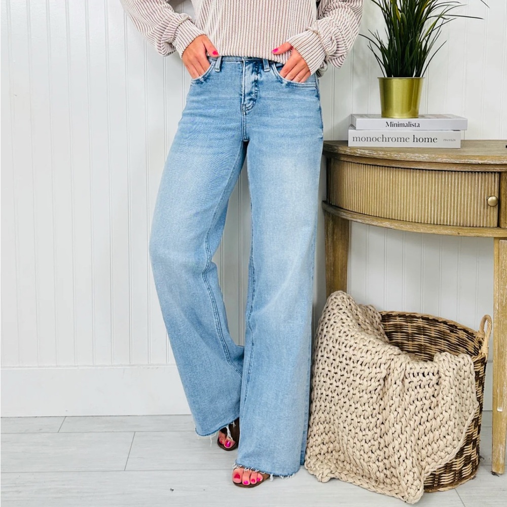 NWT Wide Leg Women's Jeans